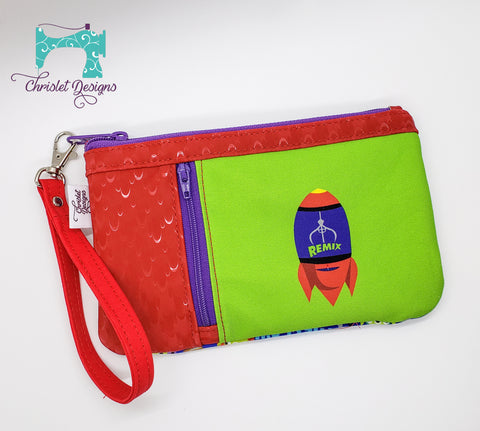 Morton Wristlet - Aliens